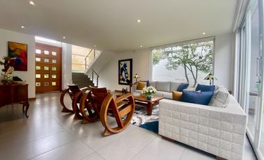 Casa en Alquiler 3 Dormitorios en Cumbayá Quito Ecuador