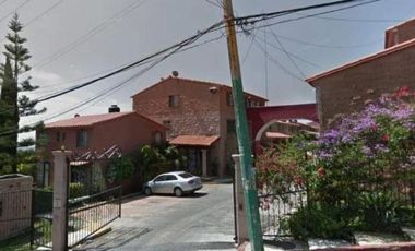 CASA EN VENTA EN LOMAS DE AHUATLAN, MORELOS