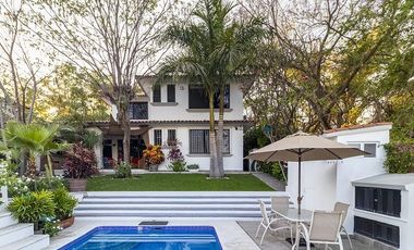 CASA EN VENTA, CLUB DE GOLF STA. FE, XOCHITEPEC, MORELOS