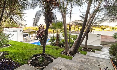 CASA EN VENTA, CLUB DE GOLF STA. FE, XOCHITEPEC, MORELOS