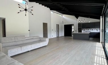 48176 Casa en arriendo en el sector Carmen de Viboral