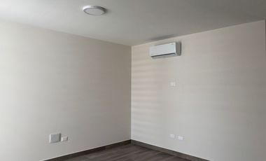RENTA CASA NUEVA EN PRIVANZAS