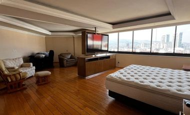 Pent House en renta amueblado o venta en Interlomas muy amplio