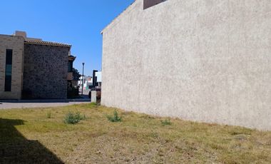 Lote en venta en Zerezotla San Pedro Cholula en Fraccionamiento residencial