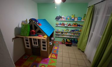 Casa en venta en Parques del Bosque, atrás del ITESO