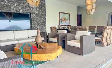 Casa en venta con 3 terrazas, alberca privada y vista al mar