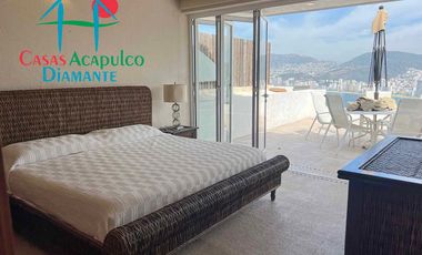 Casa en venta con 3 terrazas, alberca privada y vista al mar