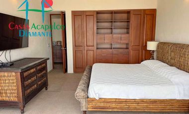 Casa en venta con 3 terrazas, alberca privada y vista al mar