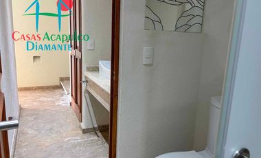 Casa en venta con 3 terrazas, alberca privada y vista al mar