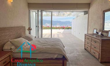 Casa en venta con 3 terrazas, alberca privada y vista al mar