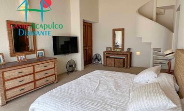 Casa en venta con 3 terrazas, alberca privada y vista al mar