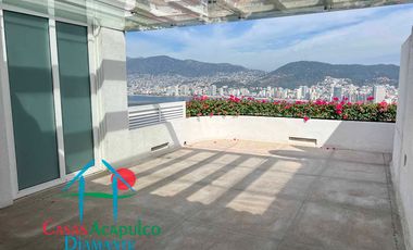 Casa en venta con 3 terrazas, alberca privada y vista al mar