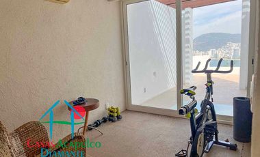 Casa en venta con 3 terrazas, alberca privada y vista al mar