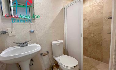 Casa en venta con 3 terrazas, alberca privada y vista al mar