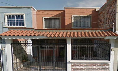 Se vende exclenete casa P.º de las Flores, Bosques de la Alameda, 38033 Celaya, Gto., México