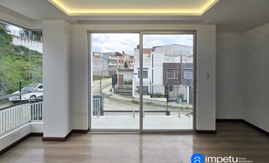 Se vende casa esquinera a estrenar al sur de la ciudad