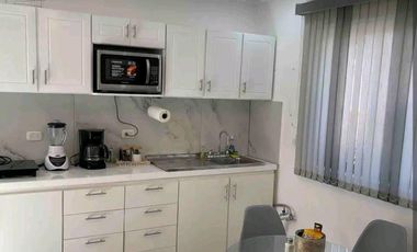 BONITA CASA DE DOS NIVELES CON TODOS LOS SERVICIOS