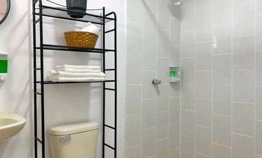 BONITA CASA DE DOS NIVELES CON TODOS LOS SERVICIOS