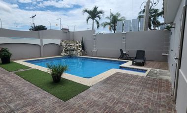 Samborondon, Renta de linda casa 4 dormitorios con piscina