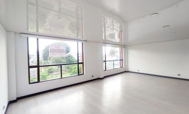 ARRIENDO APARTAMENTO CON GARAJE CARABELAS PUENTE ARANDA