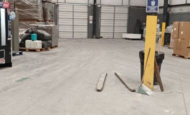 NAVE INDUSTRIAL EN RENTA PARQUE FINSA