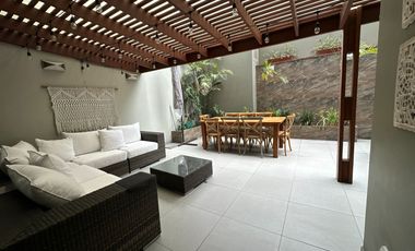 Lujoso departamento con preciosa área social en Chacarilla  🏡💫