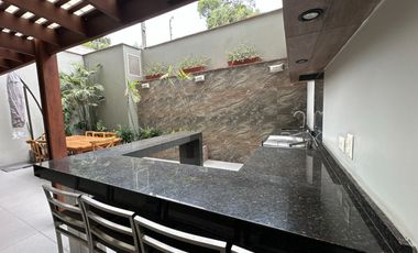 Lujoso departamento con preciosa área social en Chacarilla  🏡💫