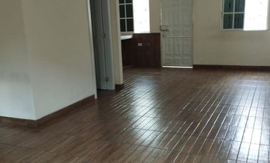 CASA EN VENTA CERCA A LA MATERNIDAD DEL SUR QUITUMBE