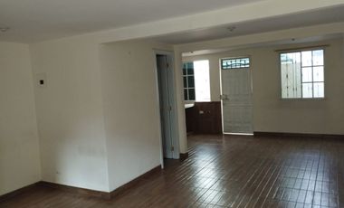 CASA EN VENTA CERCA A LA MATERNIDAD DEL SUR QUITUMBE
