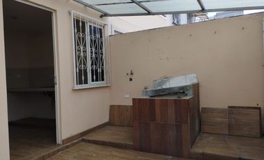 CASA EN VENTA CERCA A LA MATERNIDAD DEL SUR QUITUMBE