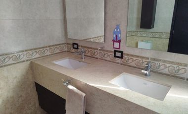 Aaa Casa en Venta en Privada en Colón Echegaray!