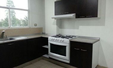 Rento departamento en la Avenida Forjadores muy cerca de Plaza San Diego
