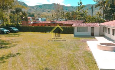 SE VENDE CASA CAMPESTRE CERCA A MANIZALES