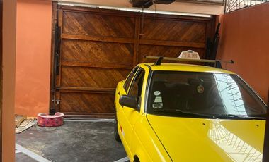 VENDO AMPLIA CASA EN CEDROS DE VILLA , CHORRILOS