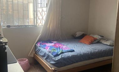 VENDO AMPLIA CASA EN CEDROS DE VILLA , CHORRILOS