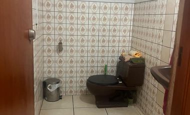 VENDO AMPLIA CASA EN CEDROS DE VILLA , CHORRILOS