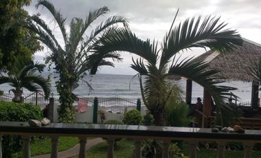 BEACHFRONT HOUSE AND LOT ID 14957