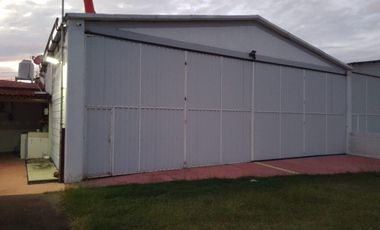 CASA HANGAR EN ALBATROS
