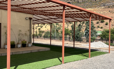 HERMOSA CASA EN PARCELA