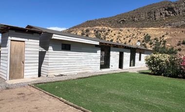 HERMOSA CASA EN PARCELA
