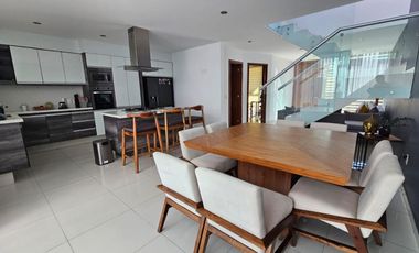 Residencia con Terminados de Lujo y Amplios Espacios Coto 