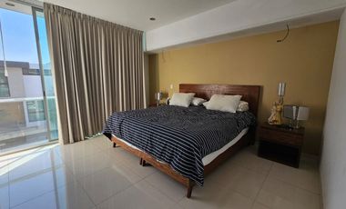 Residencia con Terminados de Lujo y Amplios Espacios Coto 