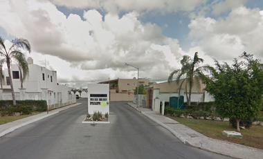 Casa 🏡 de oportunidad en   Calle Paseo de Andalucia 13, La Toscana, Playa del Carmen, Quintana Roo, México✨💵