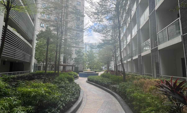 Rent to Own 1 Bedroom Condo FOR SALE in 81 Newport Blvd Newport City Pasay across NAIA Terminal 3
