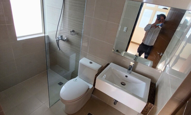 Studio Unit FOR SALE in San Antonio Residence Makati City near Cash and Carry