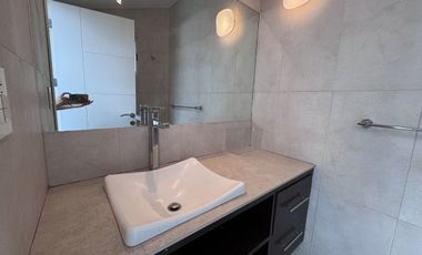 CASA EN RENTA EN CUMBRES DEL CIMATARIO CON JARDIN, JACUZZI, ROOF GARDEN Y CUARTO DE SERVICIO