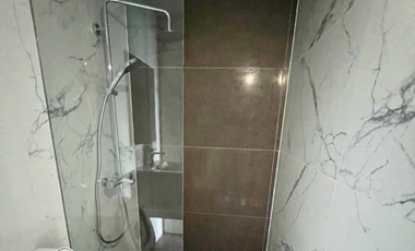 2 Bedroom PENTHOUSE FOR SALE in The Ellis LP Leviste near Makati Sports Club