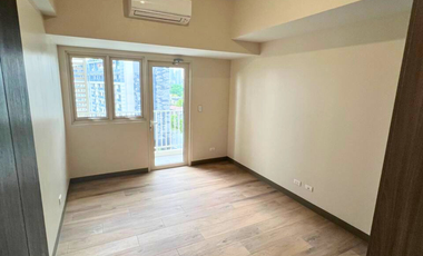 Rent to Own 2 Bedroom Condo FOR SALE in Park McKinley West near Forbes Park