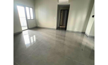 1 Bedroom PENTHOUSE FOR SALE in The Ellis near Makati Sports Club LP Leviste Makati City