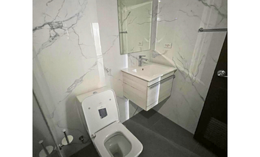 1 Bedroom PENTHOUSE FOR SALE in The Ellis near Makati Sports Club LP Leviste Makati City
